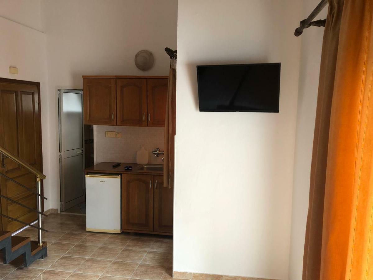 Apartments Toni Улцин Екстериор снимка
