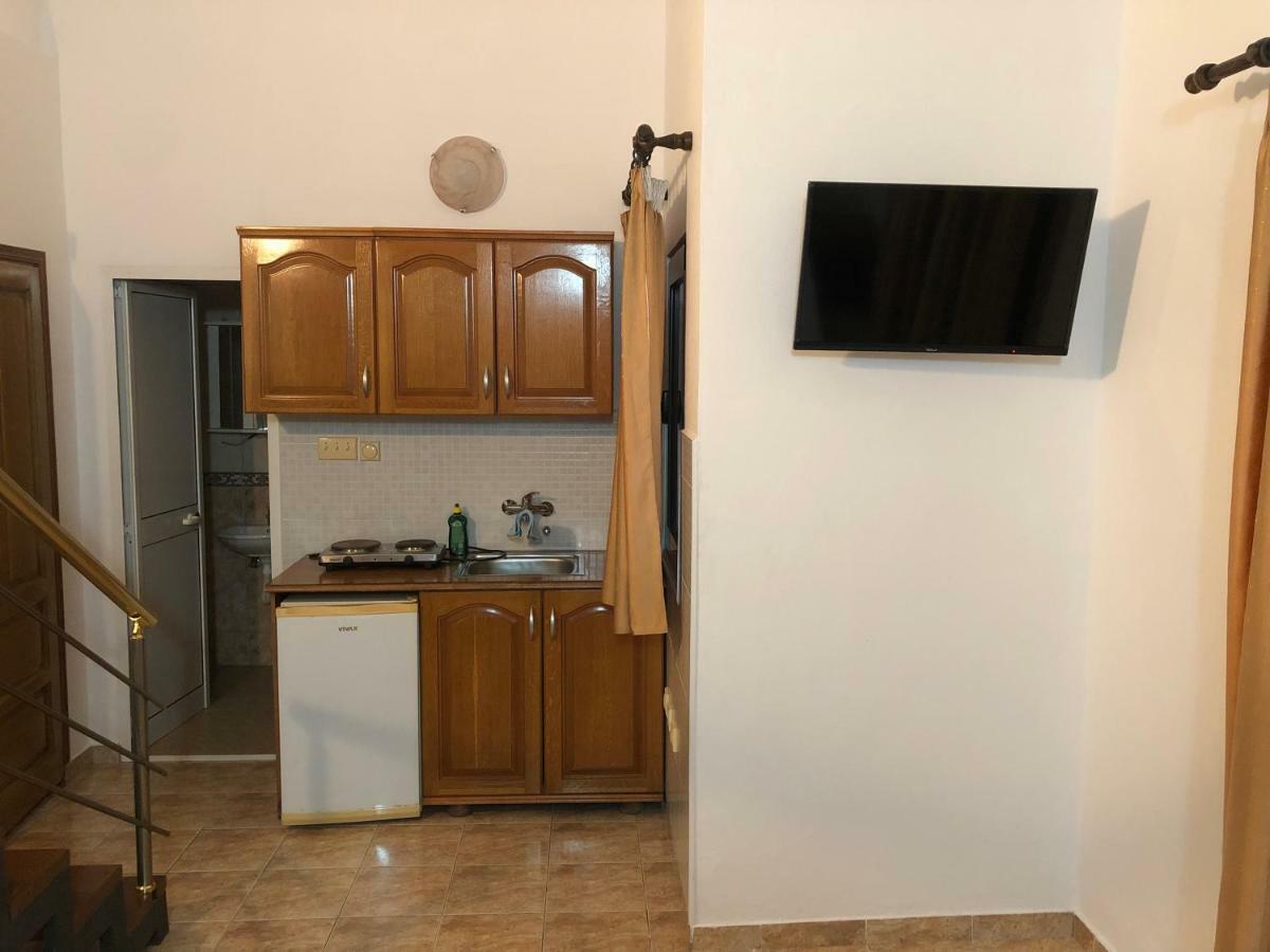 Apartments Toni Улцин Екстериор снимка